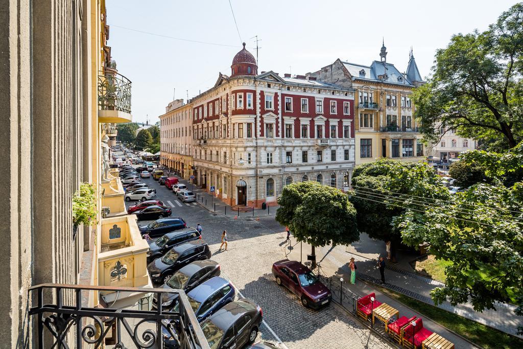 Apartments On Valova 9 Lviv Exterior photo