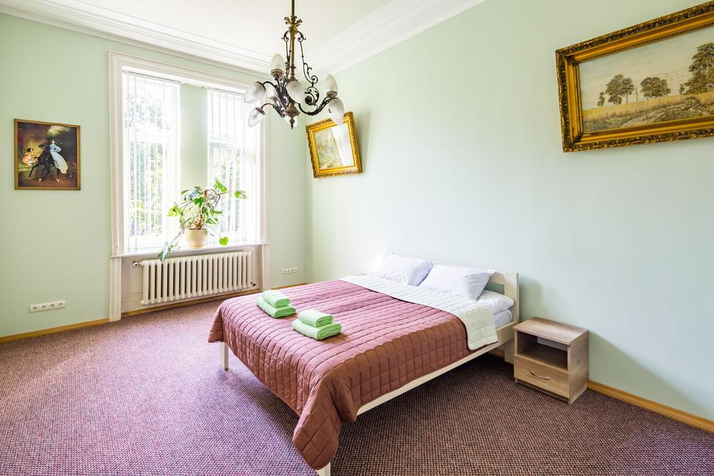 Apartments On Valova 9 Lviv Exterior photo